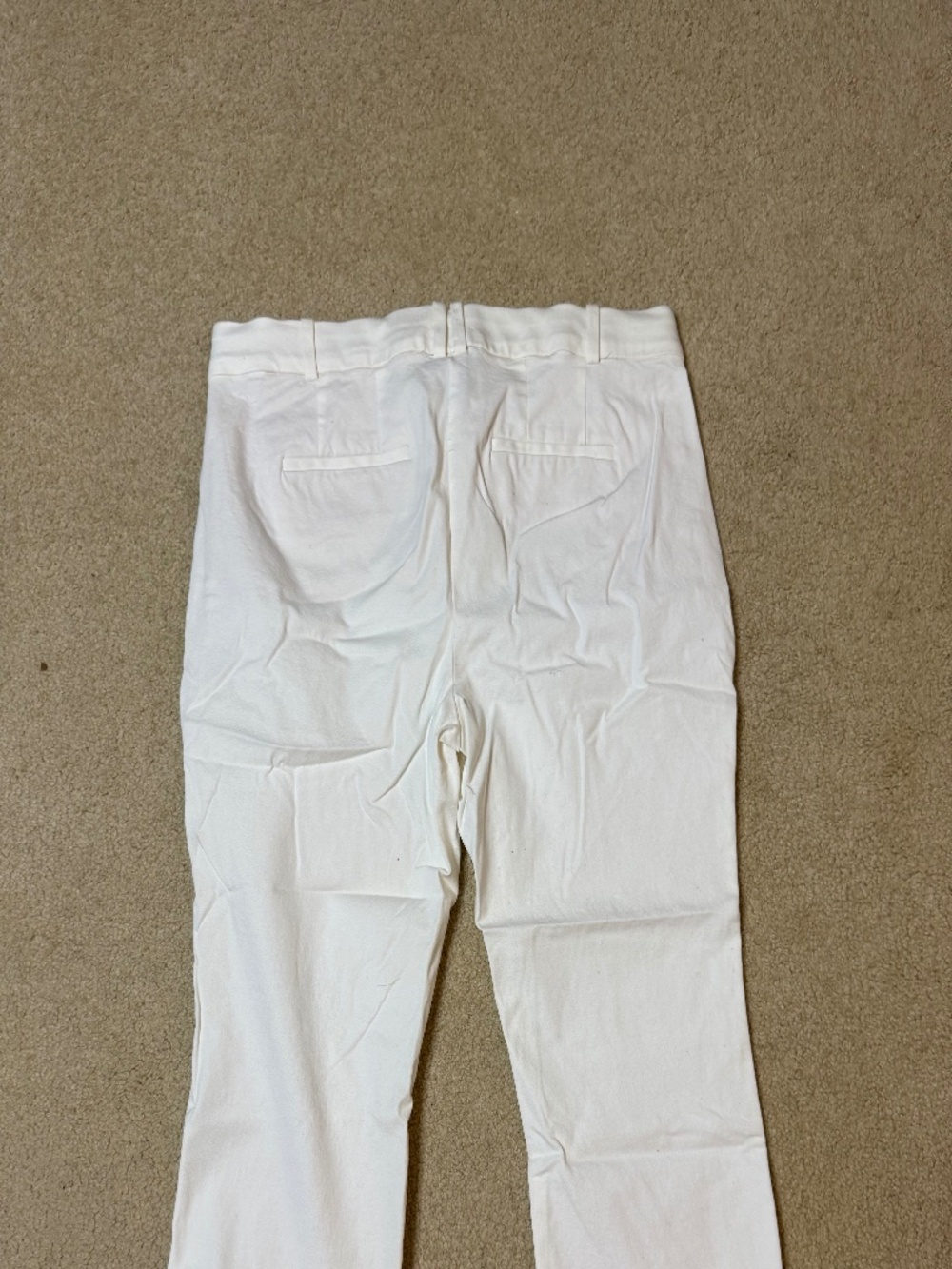 Lane Bryant white capri's size 18